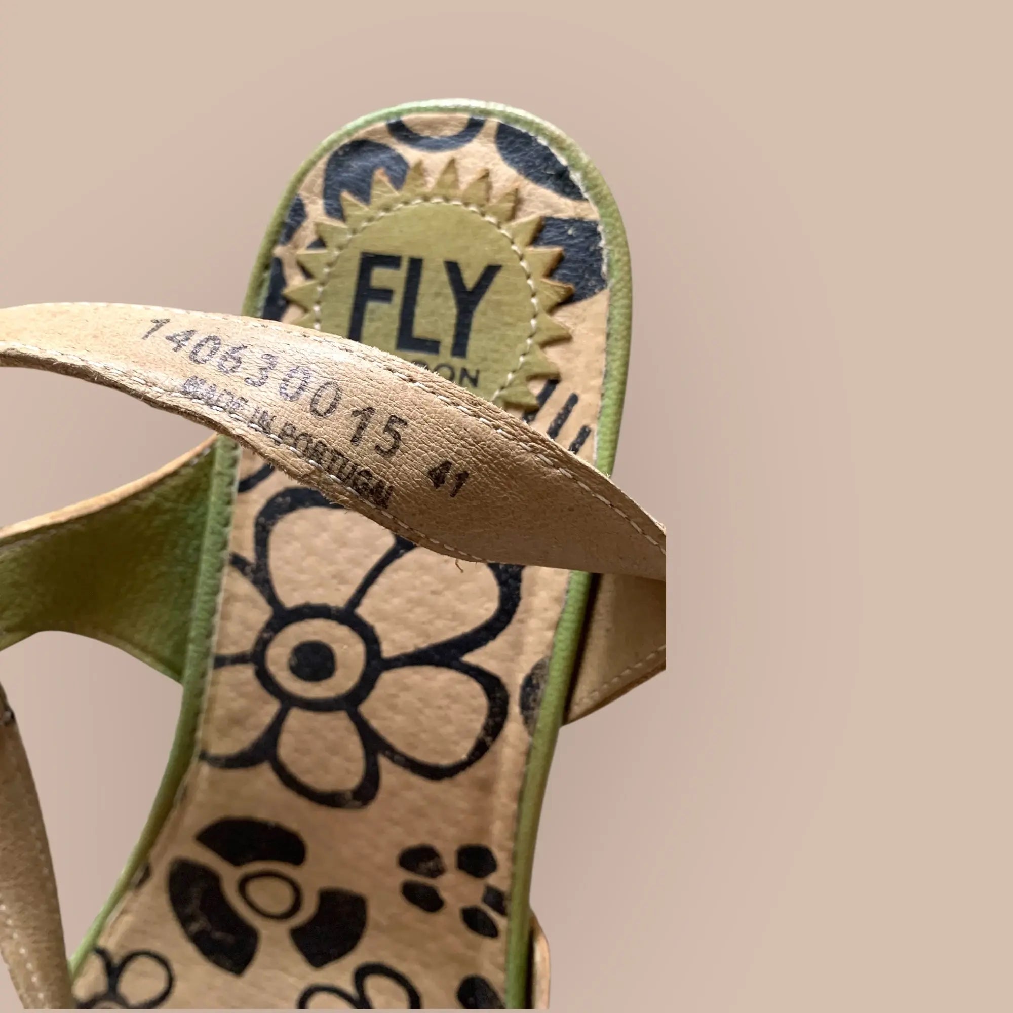 Fly London sandaalit 41 Bloomy Moon