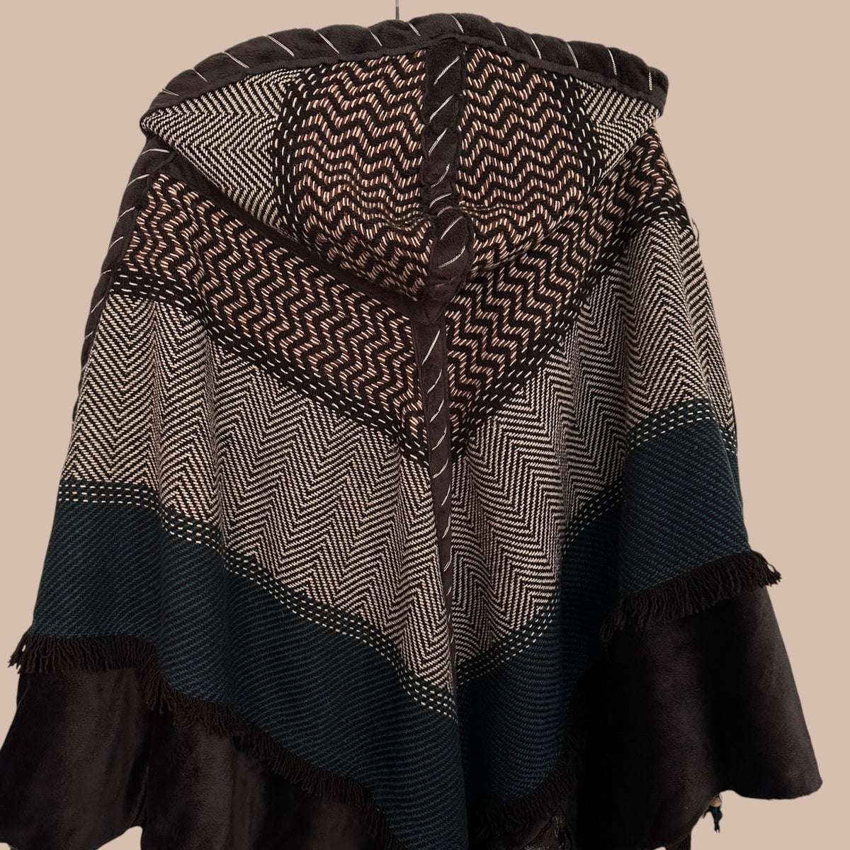 Hupullinen poncho