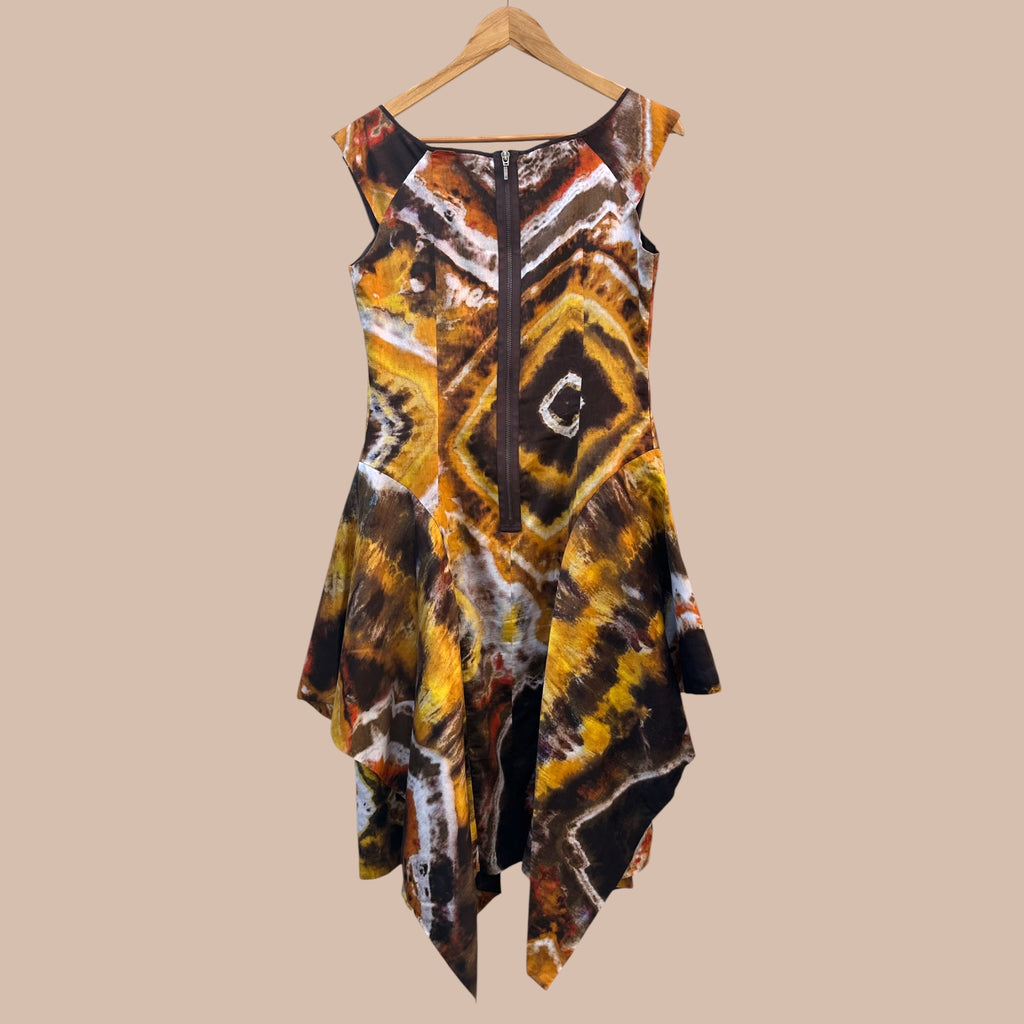 Epäsymmetrinen batiikkimekko M/L