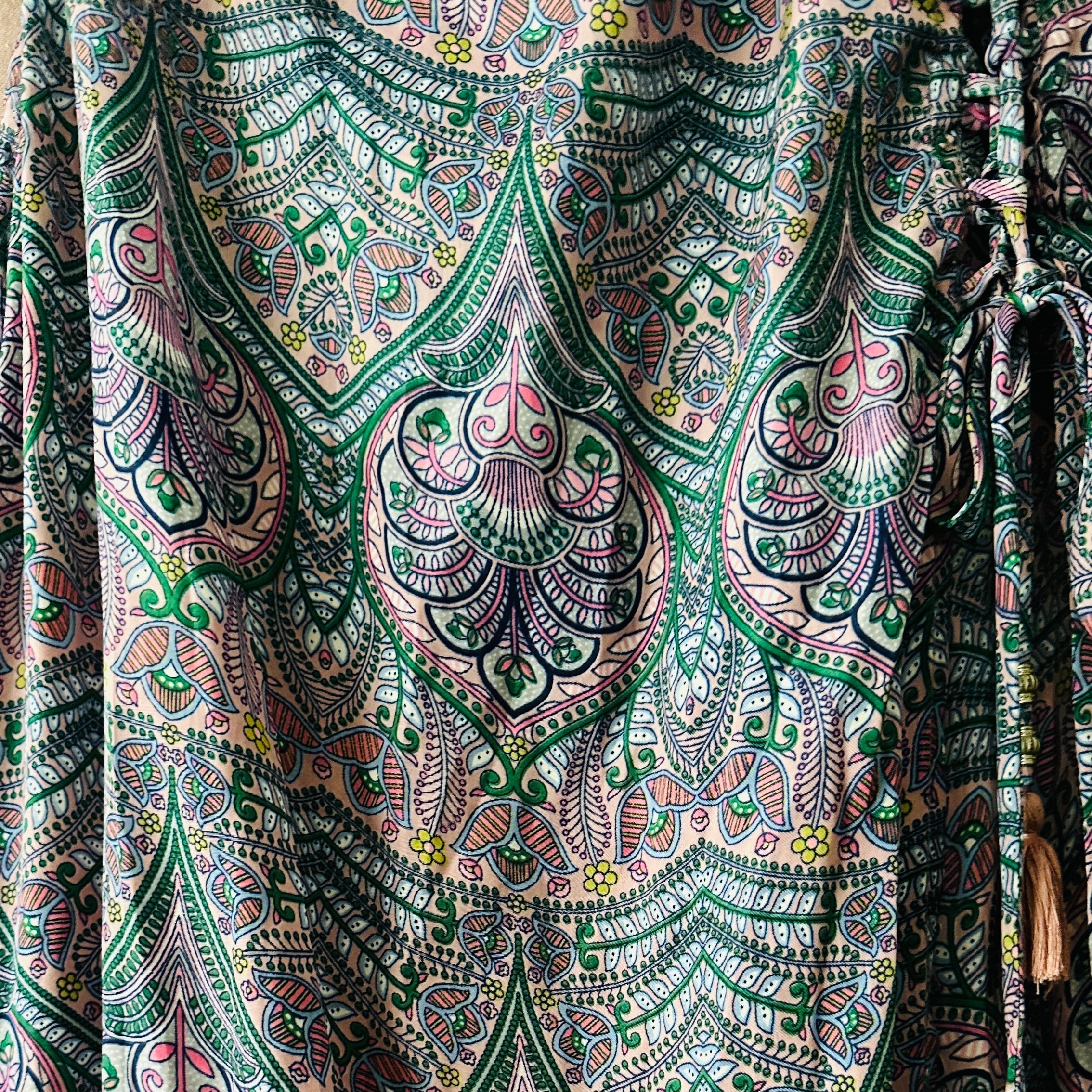Silkkihame M-XL Bloomy Moon
