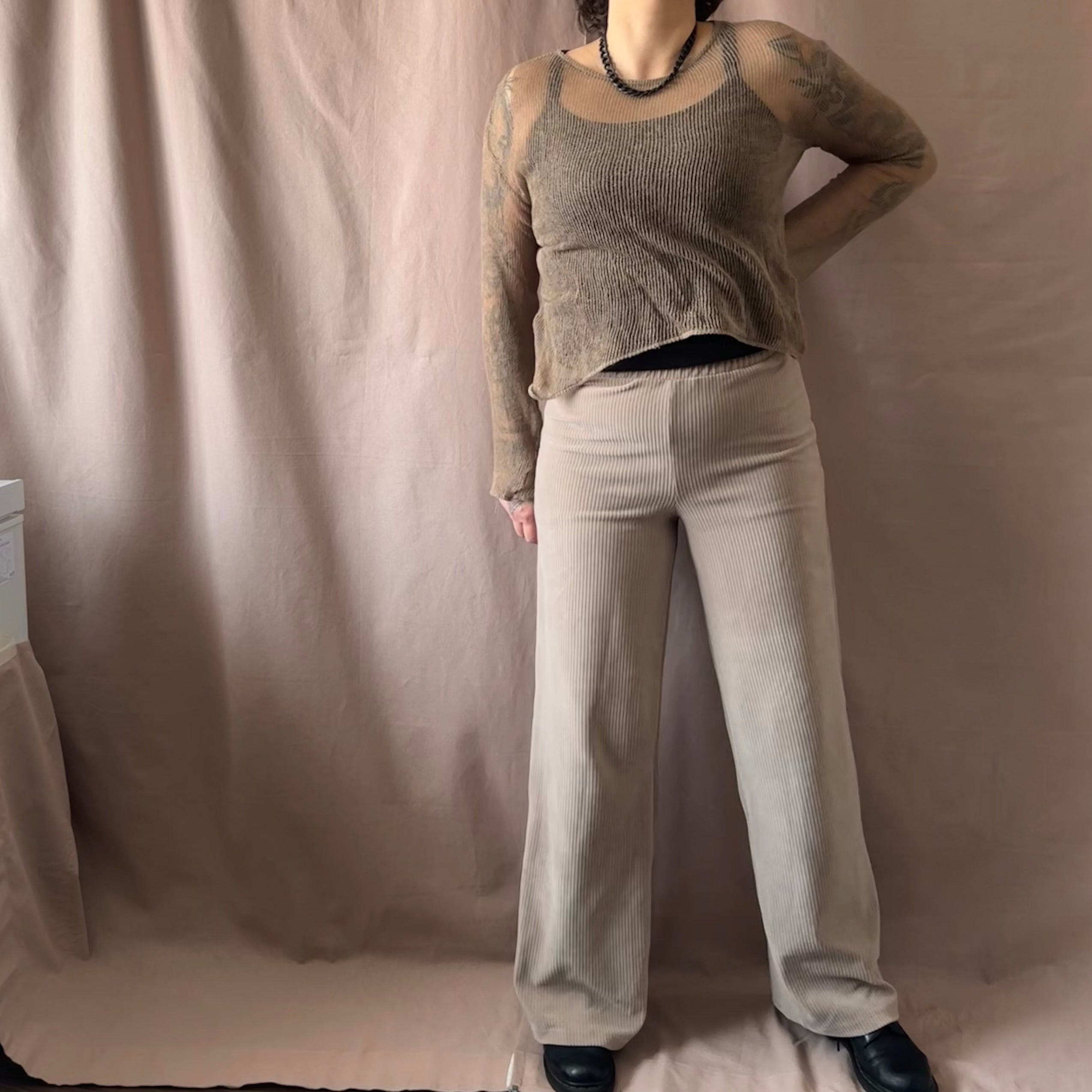 Reserved joustosamettihousut M Bloomy Moon