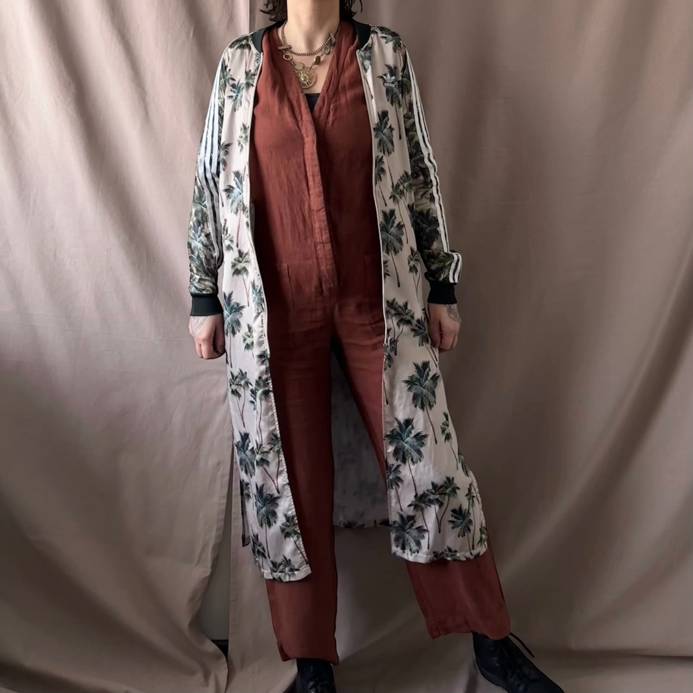 Adidas pitkä takki S Bloomy Moon