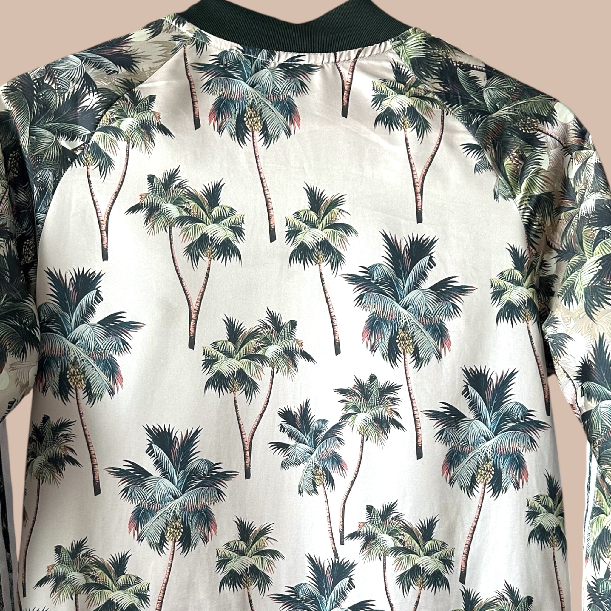 Adidas pitkä takki S Bloomy Moon