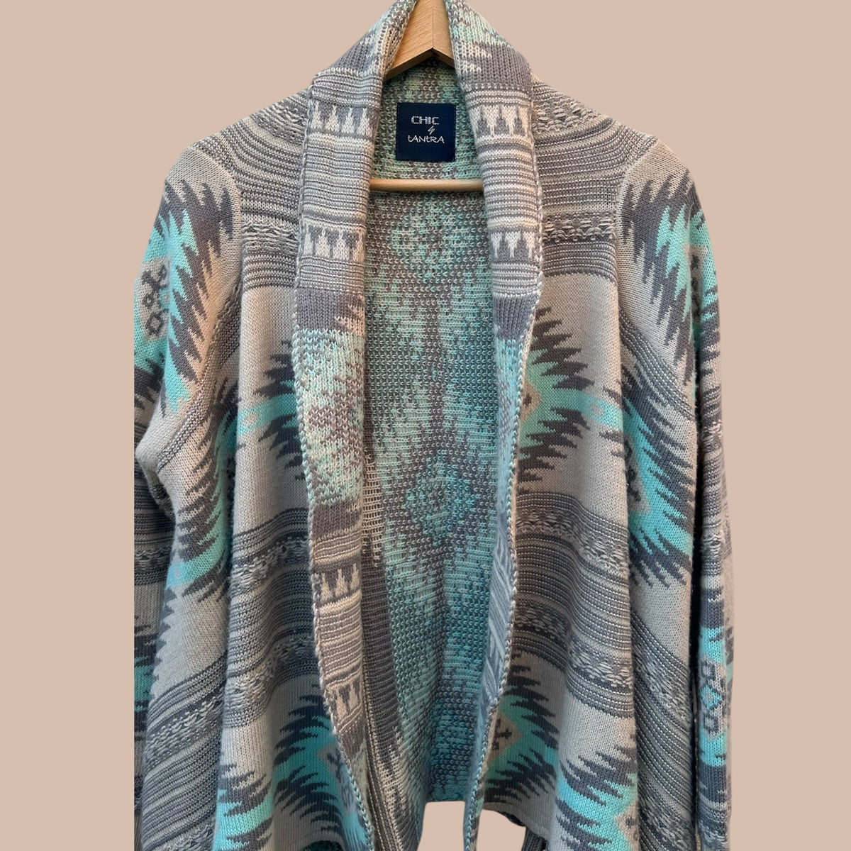 Aztec neuletakki Bloomy Moon