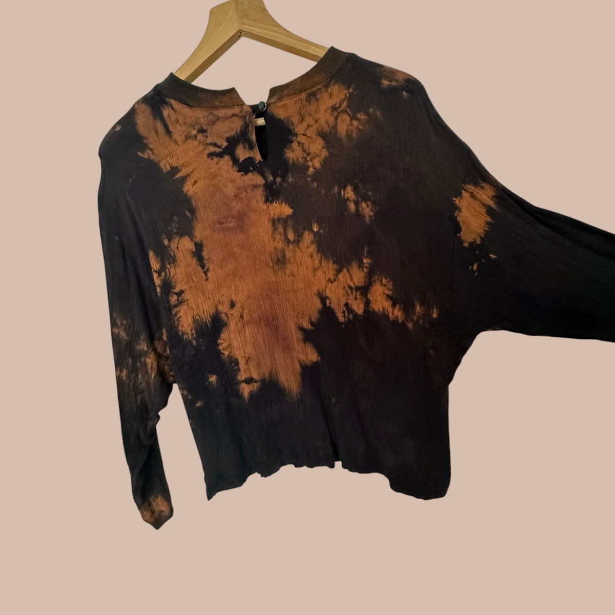 Vintage batiikkipaita Bloomy Moon