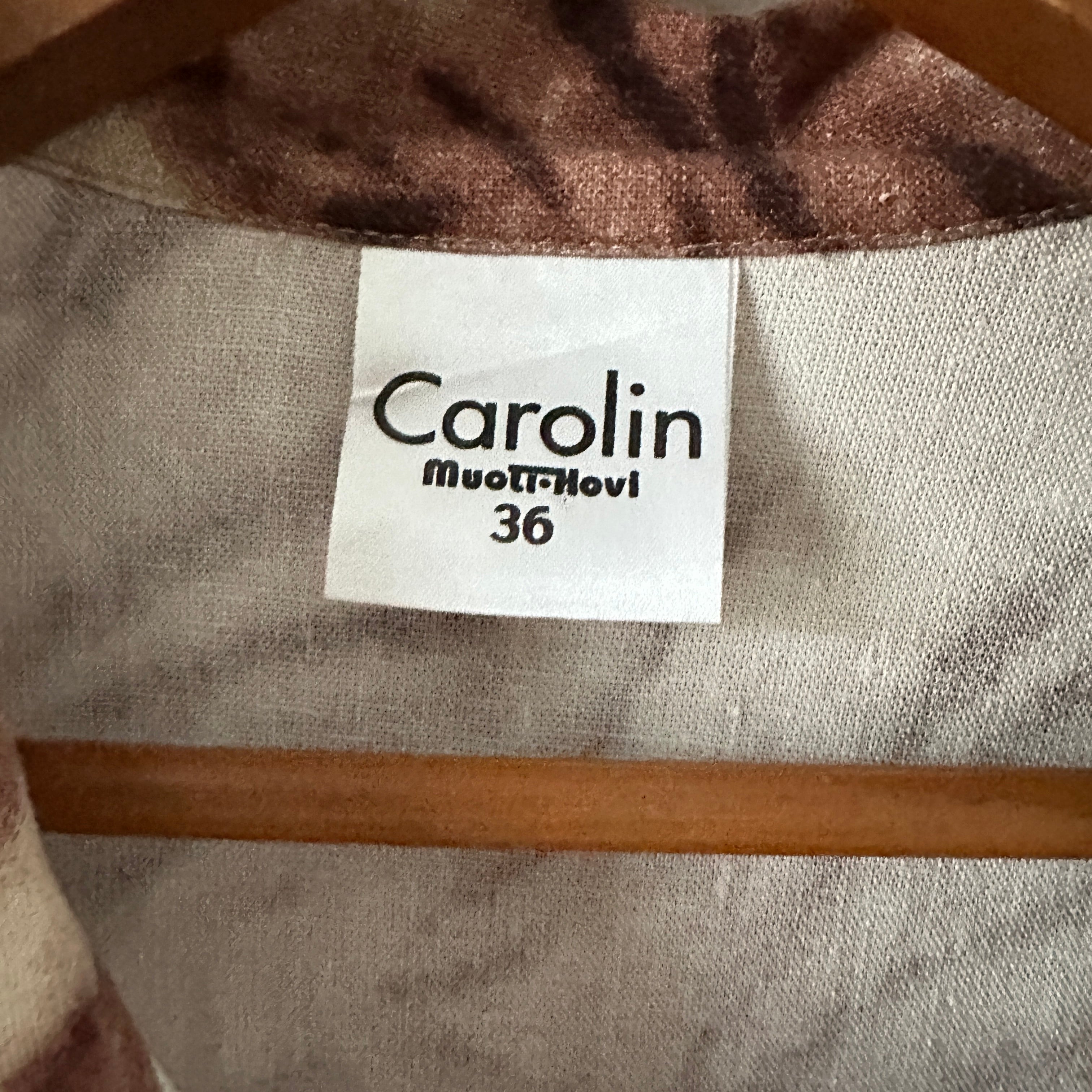 Carolin Muotihovi vintagepaita 36 Bloomy Moon