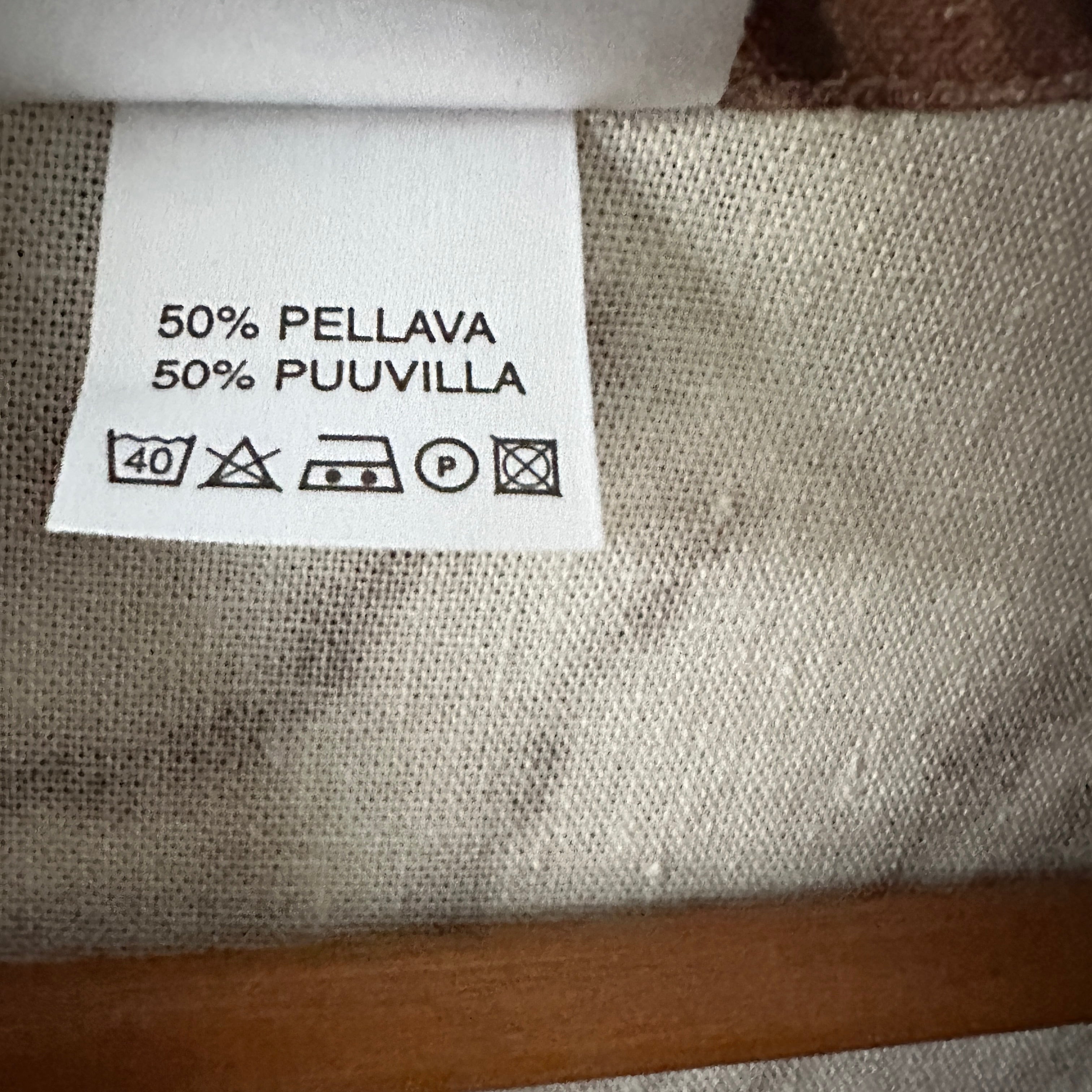 Carolin Muotihovi vintagepaita 36 Bloomy Moon