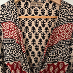 Kietasumallinen silkkipaita XS-L Bloomy Moon
