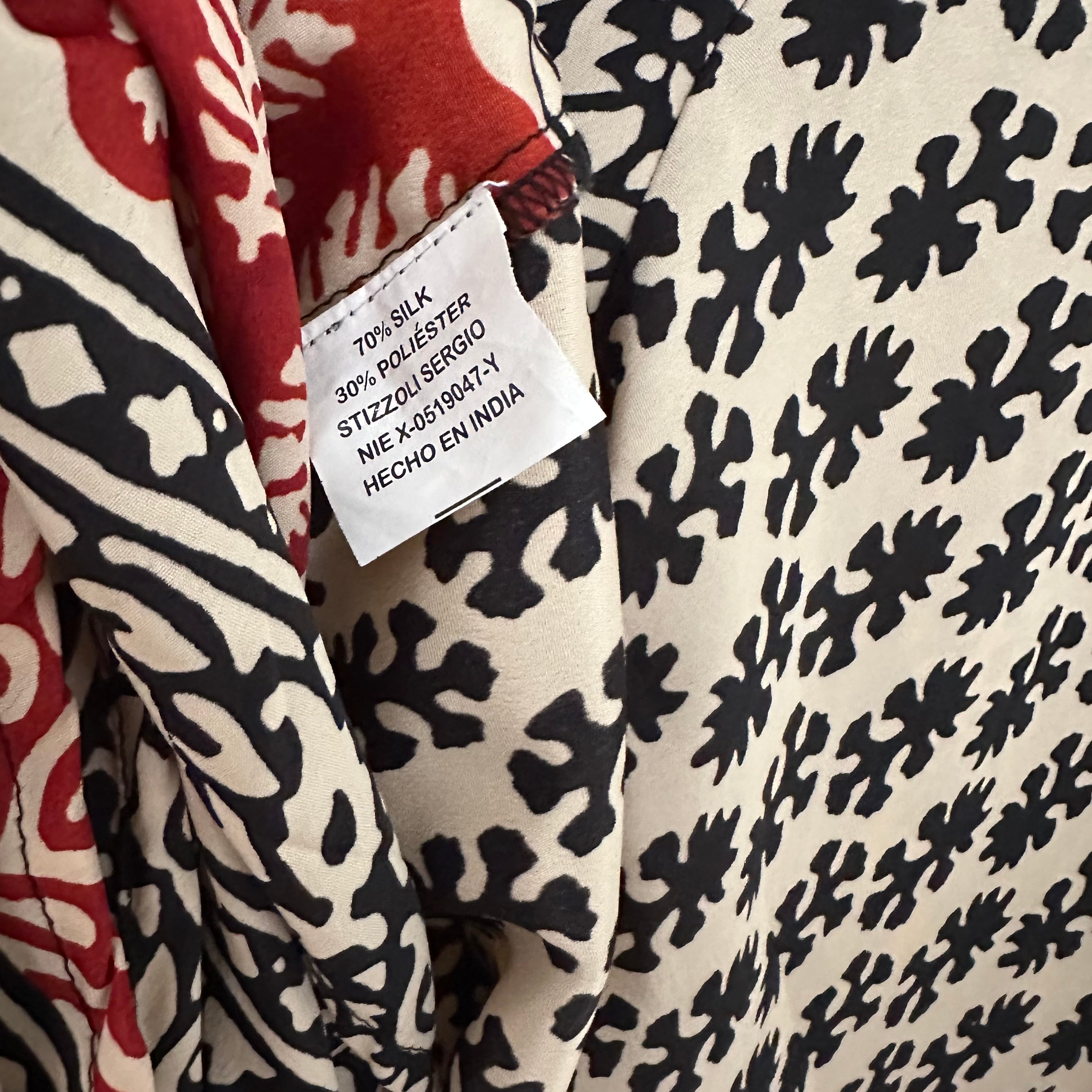 Kietasumallinen silkkipaita XS-L Bloomy Moon