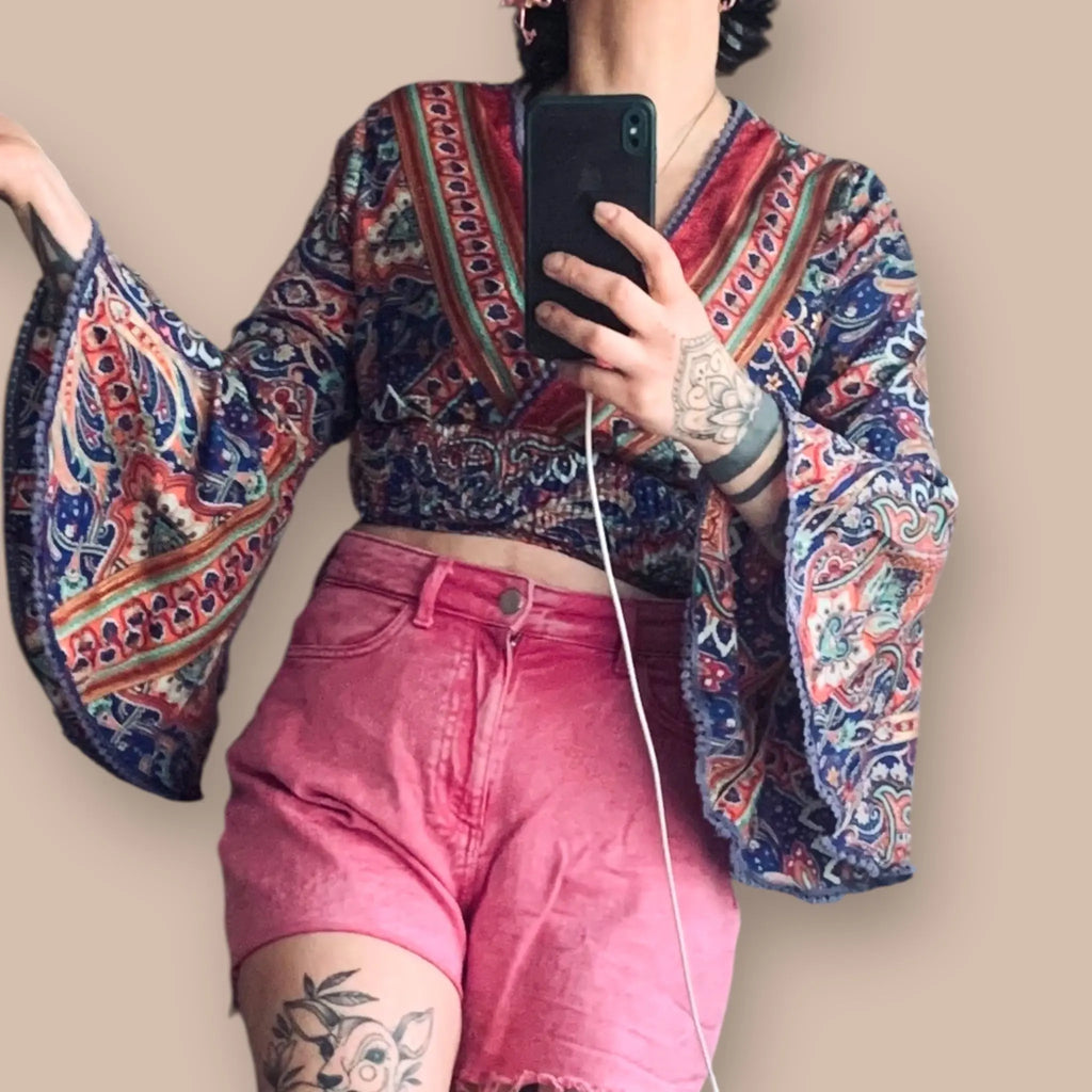 Corte Hindu silkkipaita (Freesize) Bloomy Moon