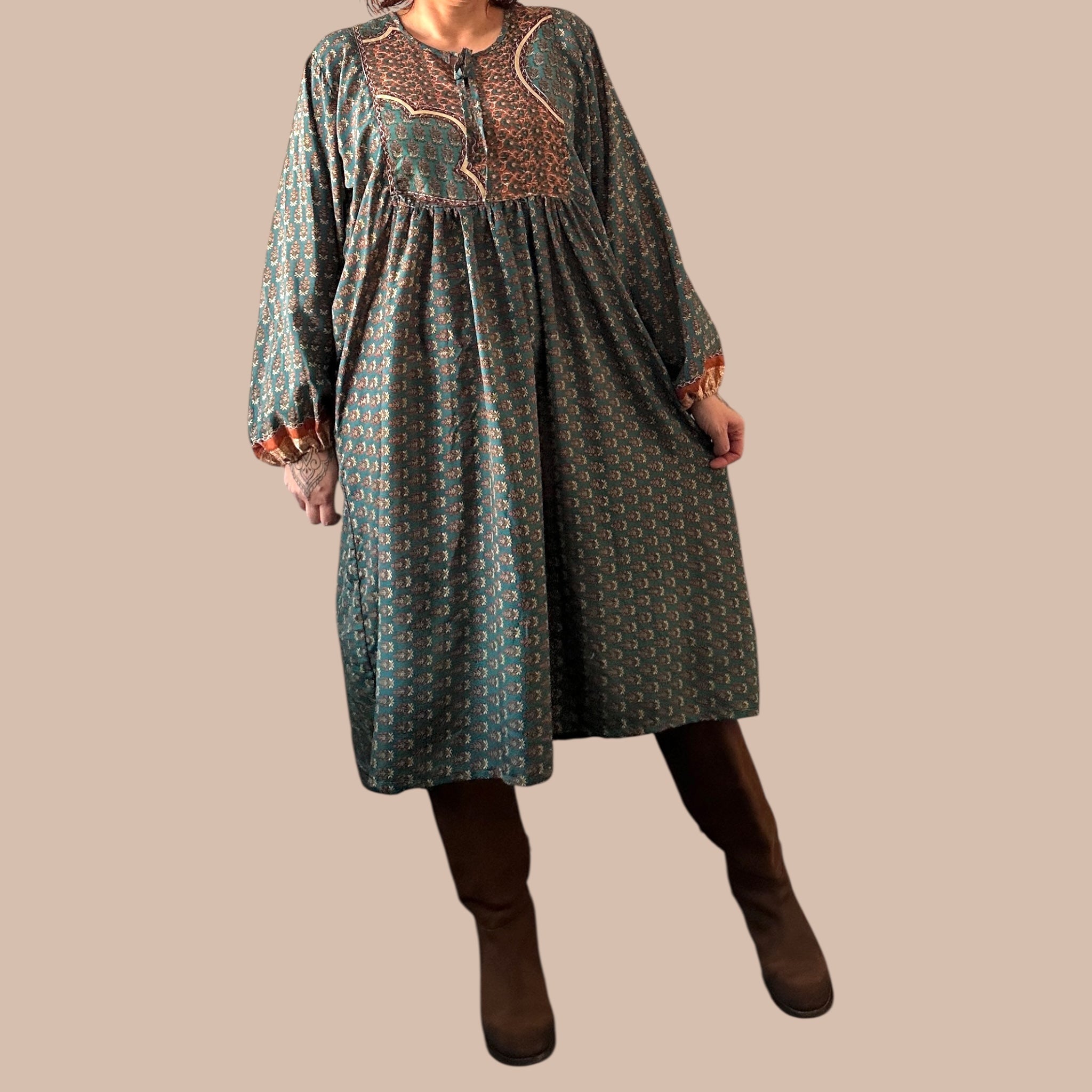 Indian Emporium mekko M/L Bloomy Moon