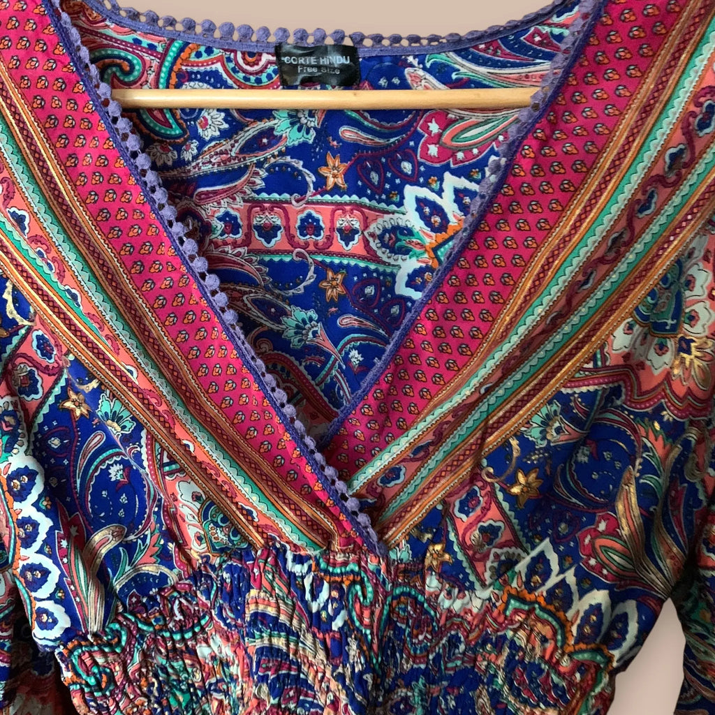 Corte Hindu silkkipaita (Freesize) Bloomy Moon