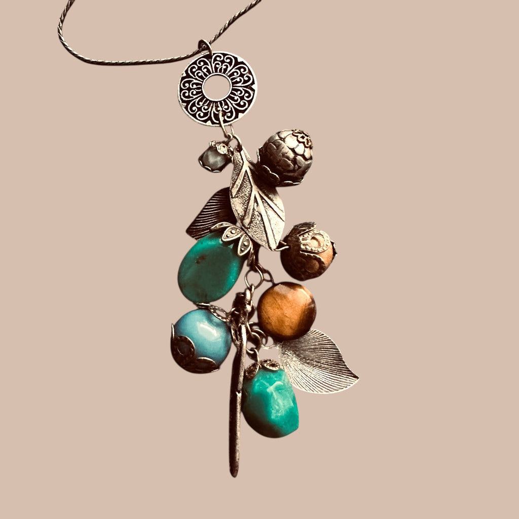 Kaulakoru Bloomy Moon