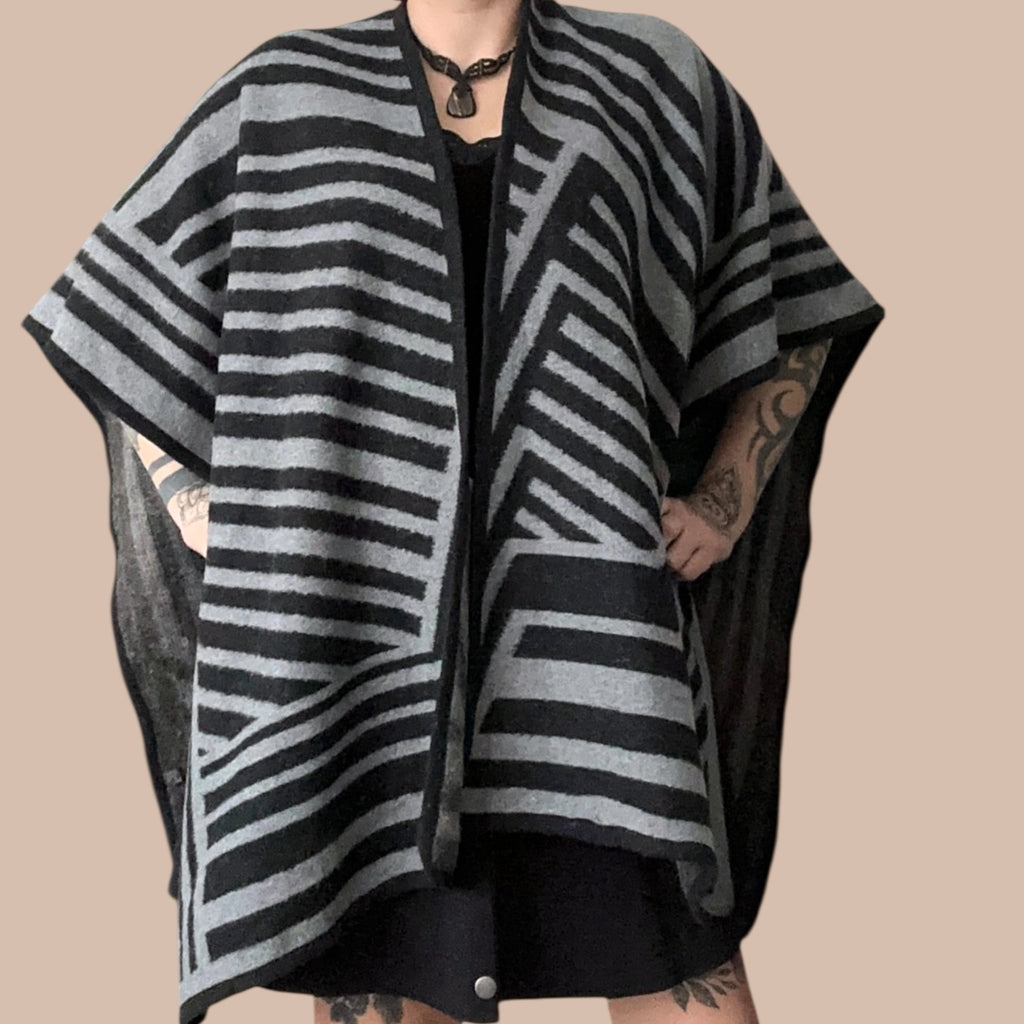Villasekoite poncho