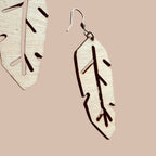 Samaskoru sulkakorvikset Bloomy Moon