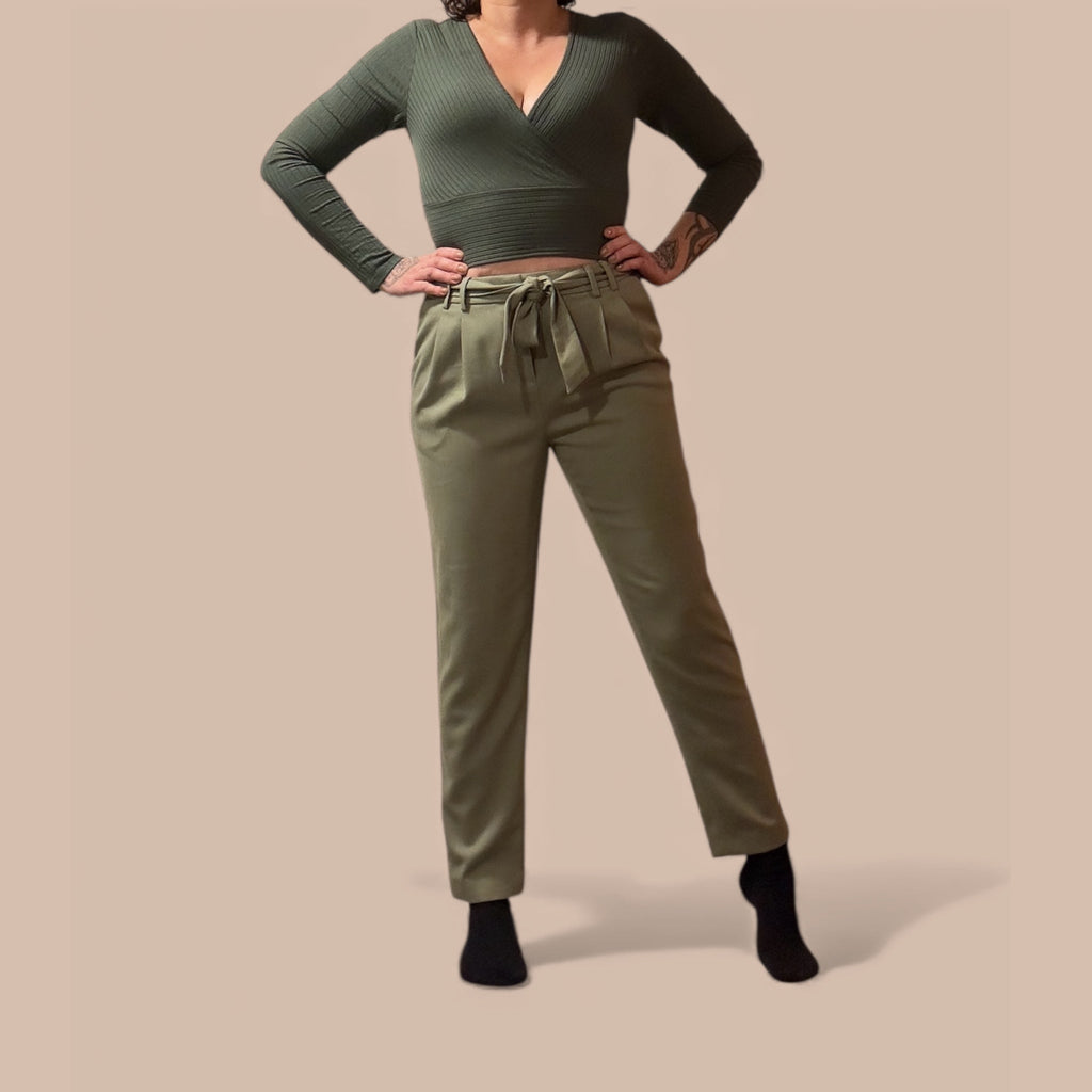 Esprit laskostetut housut 40 Bloomy Moon