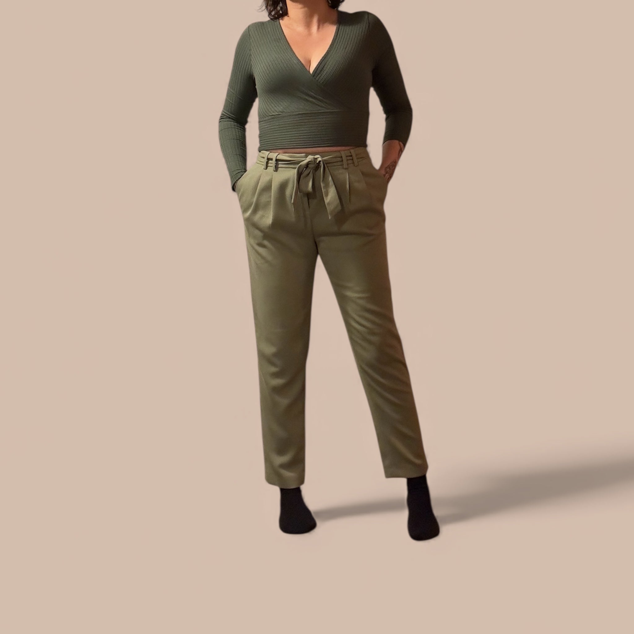 Esprit laskostetut housut 40 Bloomy Moon