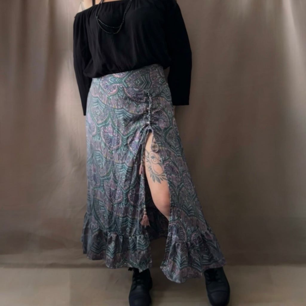 Silkkihame M-XL Bloomy Moon